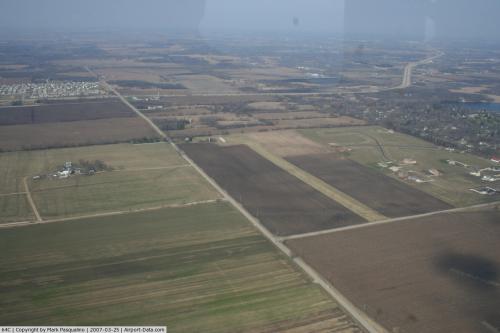 Vincent Airport picture