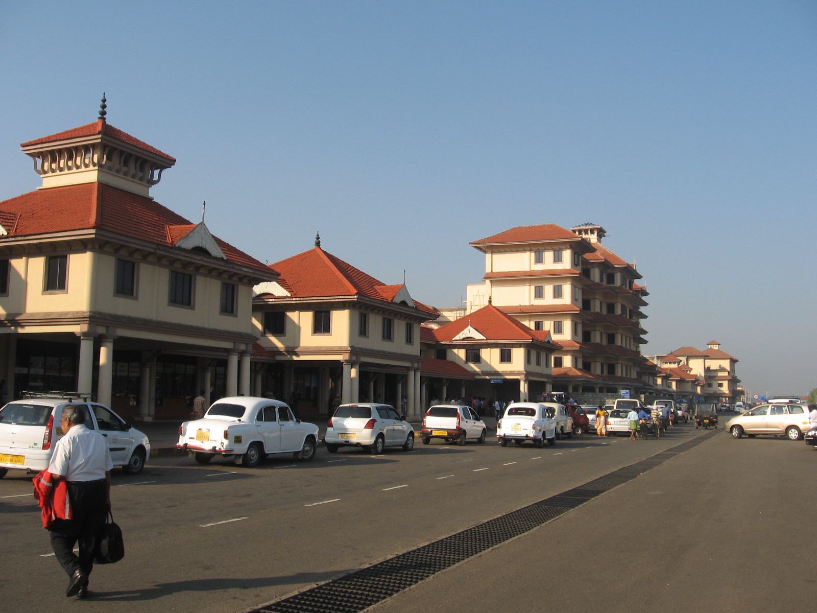 tourist places near cochin international airport