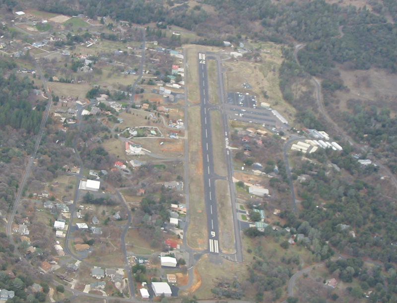 Pine Mountain Lake Airport