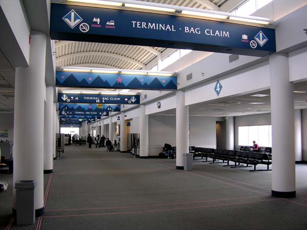 roanoke airport car rentals in terminal