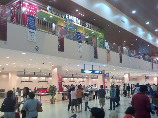 
Indoor Shopping, Terminal 2
