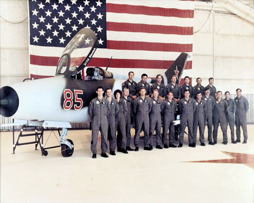 
1986 photo of members of the 4477th Tactical Evaluation Squadron standing in front of 