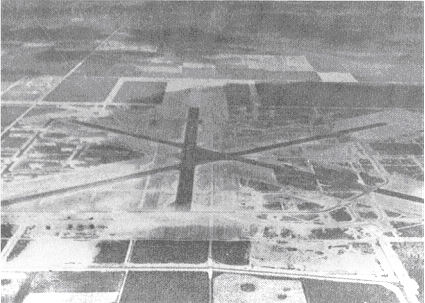 
Aerial photo of Homestead Army Airfield - 1943.