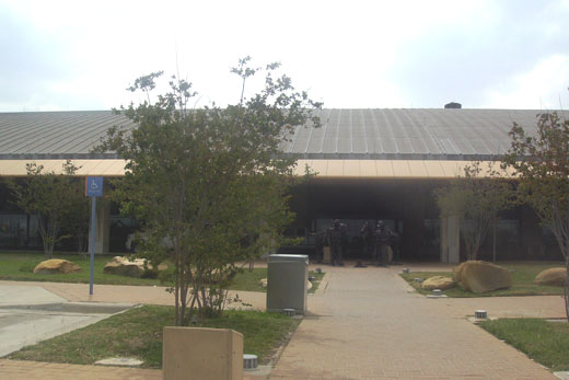 
KLRD terminal entrance