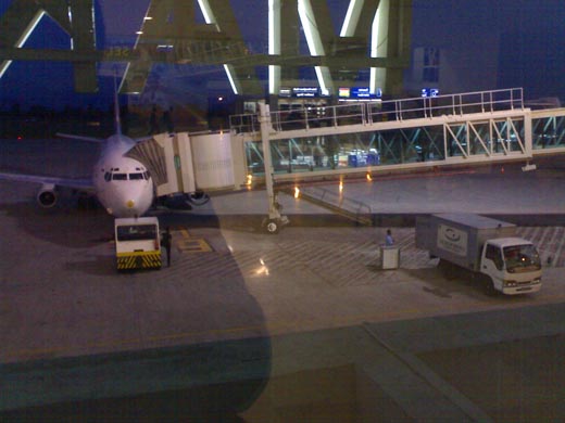 
One of the 6 jetbridges installed in UPG
