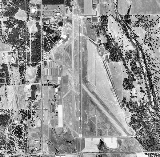 
Redding Municipal Airport, 9 October 1998
