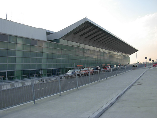 
Terminal 2 façade