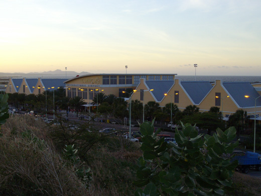 
The New Curaçao terminal at dusk.
