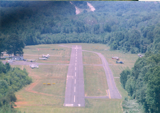 
Final approach for 21 - Summer of 1998