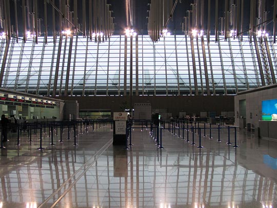 A view of Terminal 1, Shanghai Pudong International Airport
