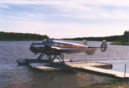 
Beech 18 on floats in Manitoba, 1986