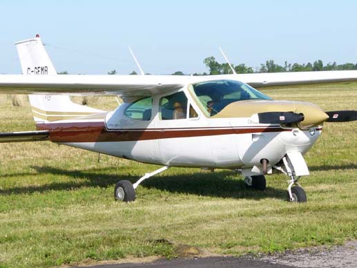 
Cessna 177RG Cardinal RG