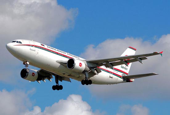 
Biman Bangladesh Airlines Airbus A310-300 landing
