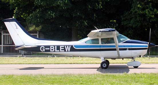 
Reims Cessna F182Q