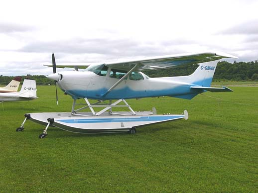 
1977 model R172K Hawk XP on Wipline amphibious floats