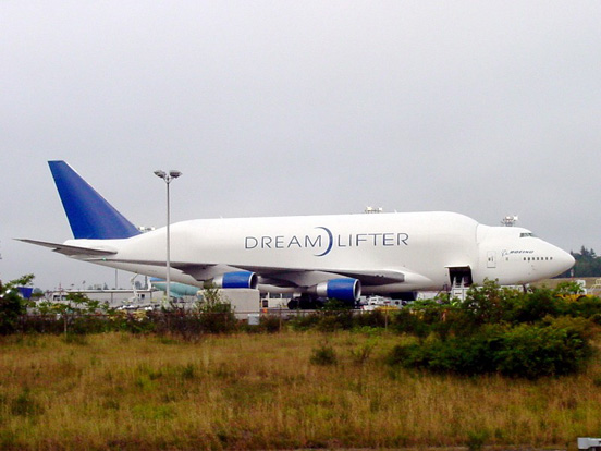 
Three 747 Dreamlifters are used to transport 787 fuselage sections.