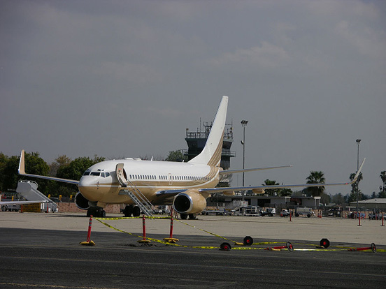 
Boeing 737-700 BBJ at Meadows Field, Bakersfield, California