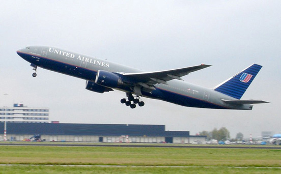 
The first Boeing 777-200 in commercial service, United Airlines' N777UA