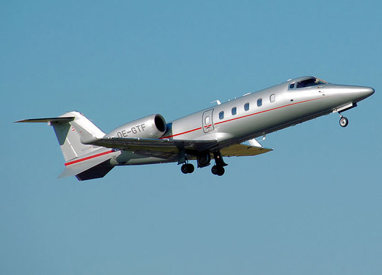 
Learjet 60 takes off