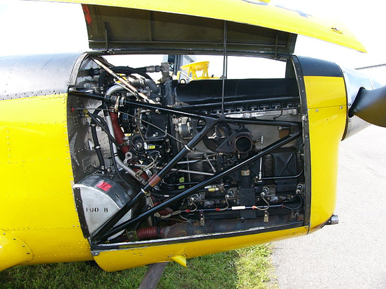 
de Havilland DHC-1B-2-S5 Chipmunk Gipsy Major 10 engine installation