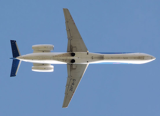 
Embraer ERJ 145 of Bmi in planform view.