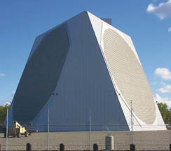 
Phased array: Not all radar antennas must rotate to scan the sky.