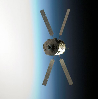 
The Jules Verne Automated Transfer Vehicle (ATV) approaches the International Space Station on Monday, March 31, 2008