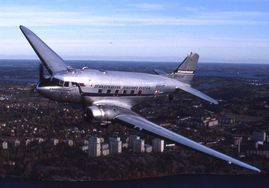 
The Douglas DC-3 first flew in 1935 and had a range of 1,625 kilometers.