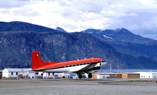 
A Douglas Super DC-3, taking off from Pangnirtung Airport (Nunavut, Canada).