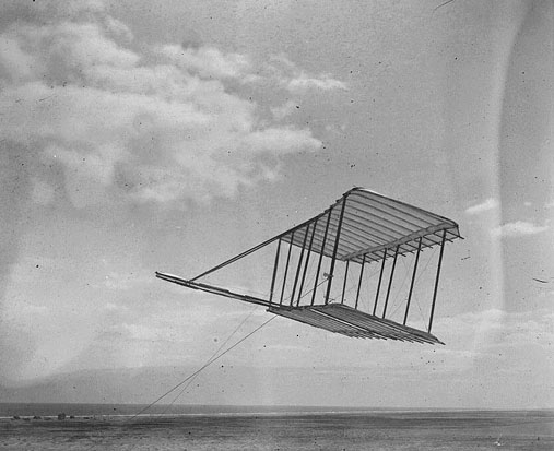 
The 1900 glider. No photo was taken with a pilot aboard.