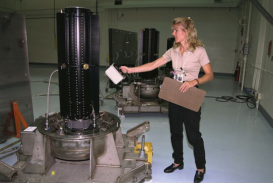 
Inspection of Cassini spacecraft RTGs before launch